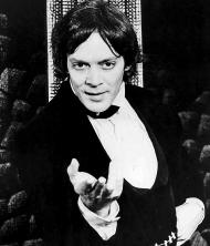 Raul Julia